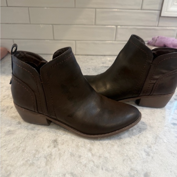 Guess Dark Brown Ankle Booties - Picture 5 of 7